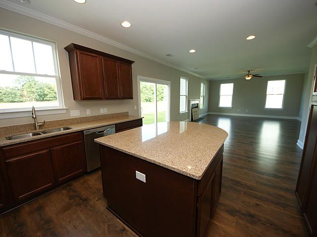 112 Long Needle Estates Ln, Summerville, SC 29485