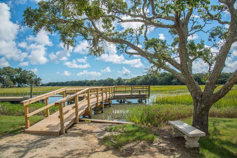 1116 Hills Plantation Dr, Charleston, SC 29412