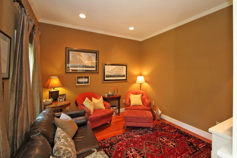 307 Molasses Ln, Mount Pleasant, SC 29464