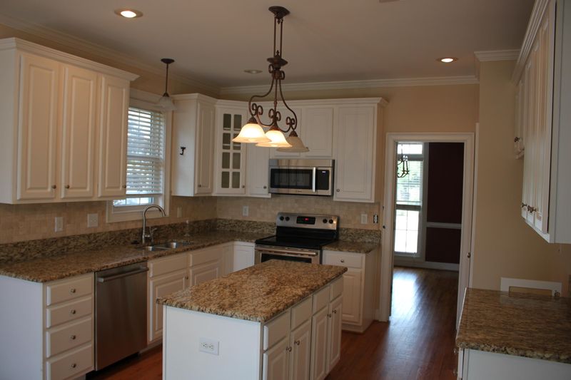 649 White Chapel Cir, Charleston, SC 29412