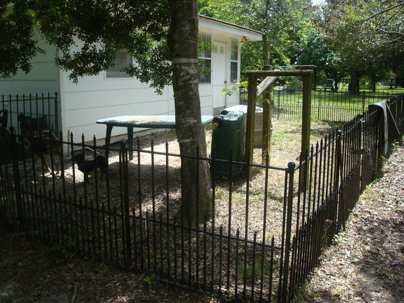 1109 Oakland Dr, Cross, SC 29436
