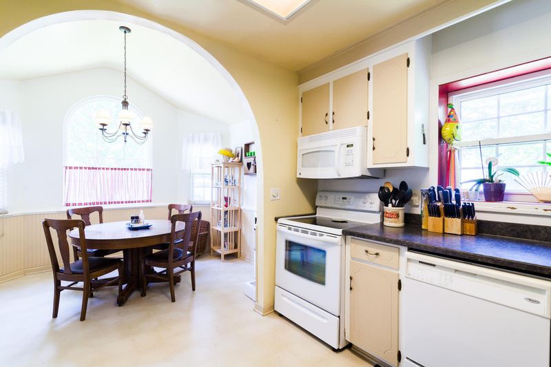 106 Santee Ct, Summerville, SC 29483