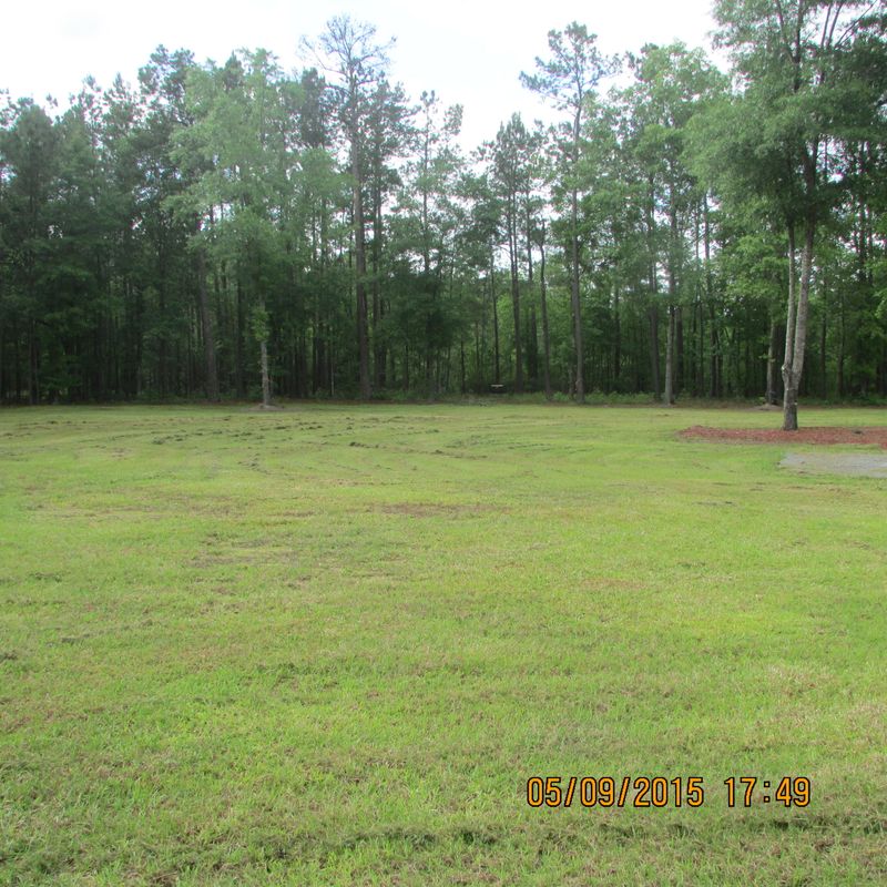439 Stewart Creek Ln, Bonneau, SC 29431