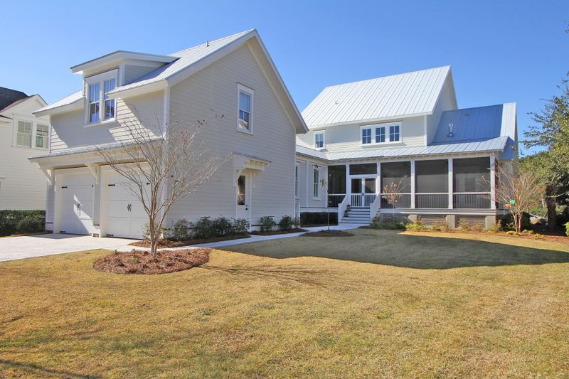 112 Island Park Dr, Daniel Island, SC 29492