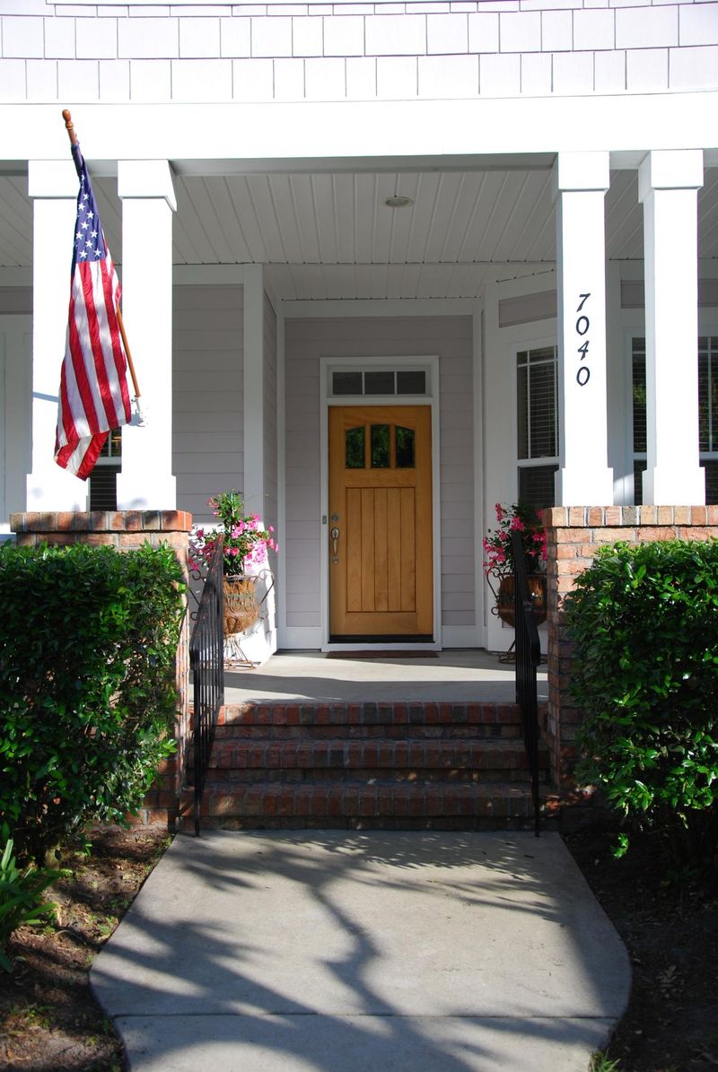 7040 Schooner St, Daniel Island, SC 29492