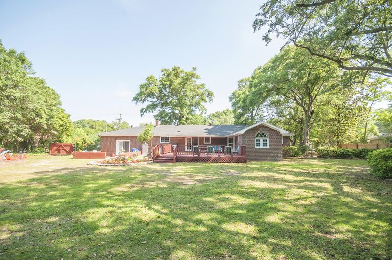 711 Harbor View Rd, Charleston, SC 29412