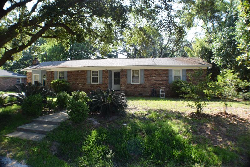 1409 Tara Rd, Charleston, SC 29407