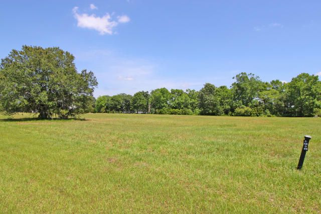 48 Anchor Watch Dr, Wadmalaw Island, SC 29487