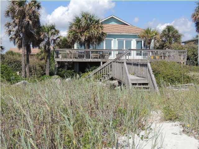 909 W Ashley Ave, Folly Beach, SC 29439