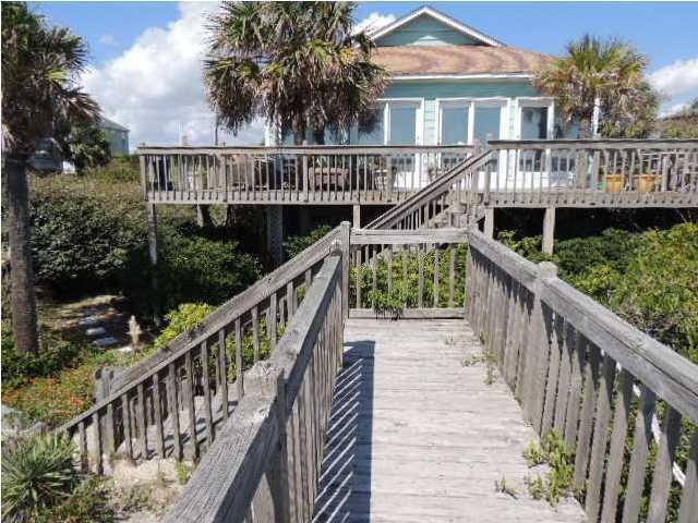 909 W Ashley Ave, Folly Beach, SC 29439
