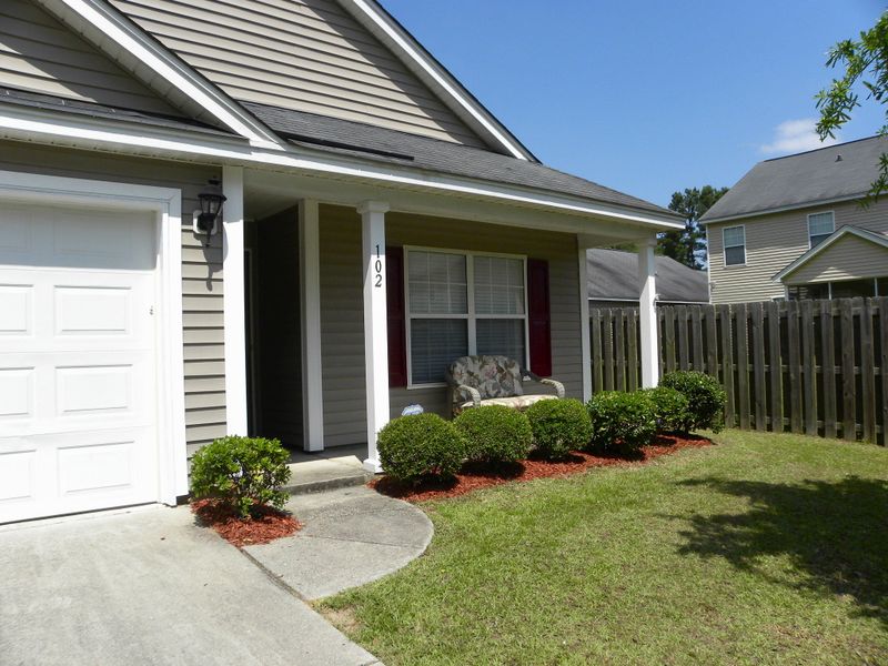 102 Malibu Rd, Summerville, SC 29483