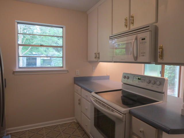 113 Stewart St, Goose Creek, SC 29445