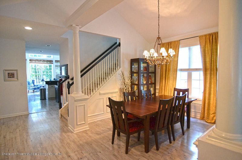 976 Etiwan Park St, Charleston, SC 29492