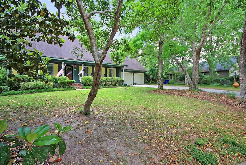 647 Serotina Ct, Mount Pleasant, SC 29464