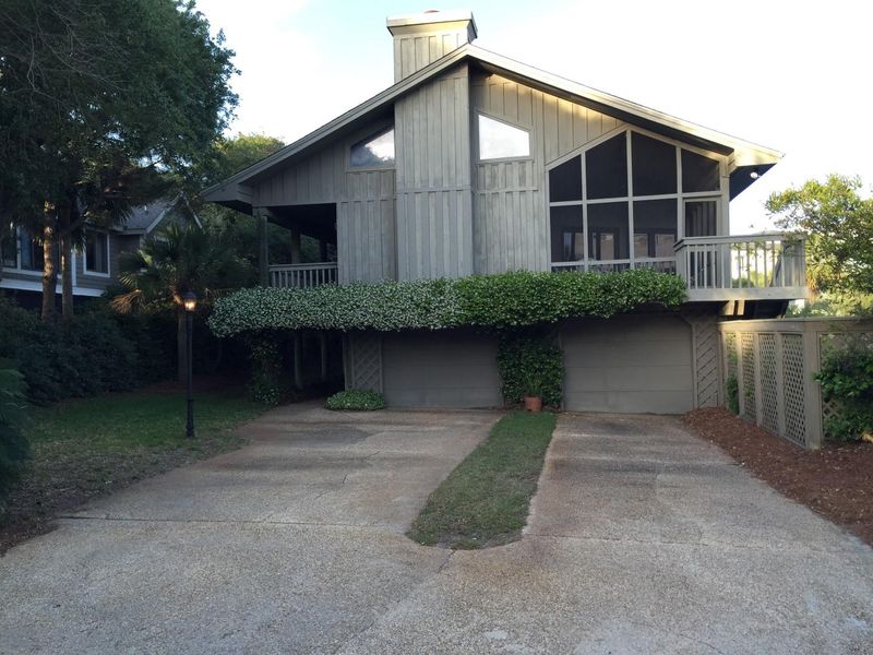 30 Beachwood East, Isle Of Palms, SC 29451