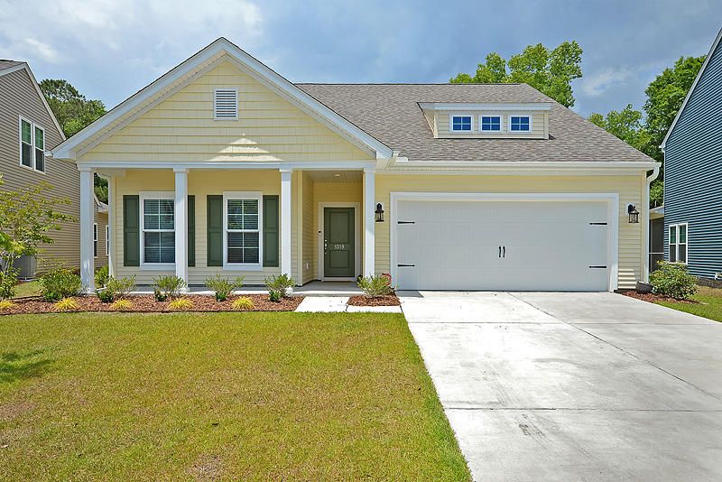 1319 Paint Horse Ct, Awendaw, SC 29429