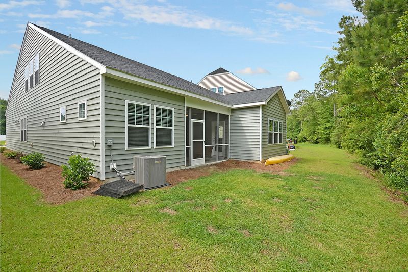 210 Buttonbush Ct, Moncks Corner, SC 29461