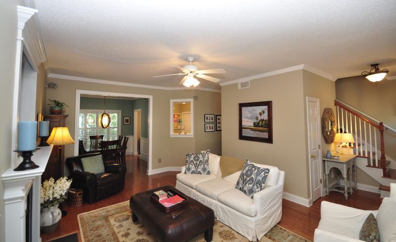 1045 Jamsie Cove Dr, Charleston, SC 29412