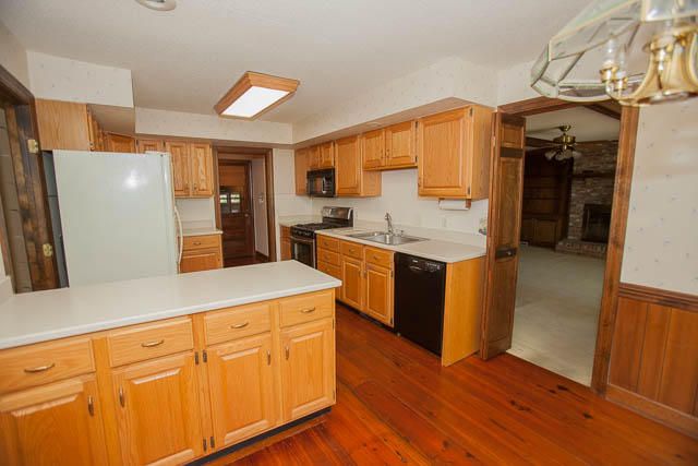 664 Shortwood St, James Island, SC 29412
