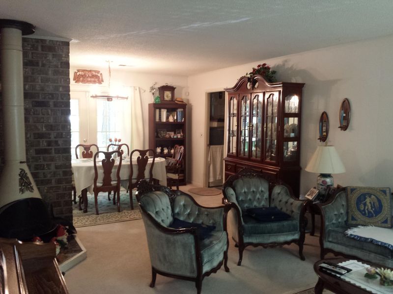 1124 Maryland Dr, Ladson, SC 29456