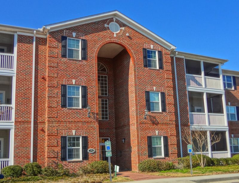 1461 Cambridge Lakes, Mount Pleasant, SC 29464