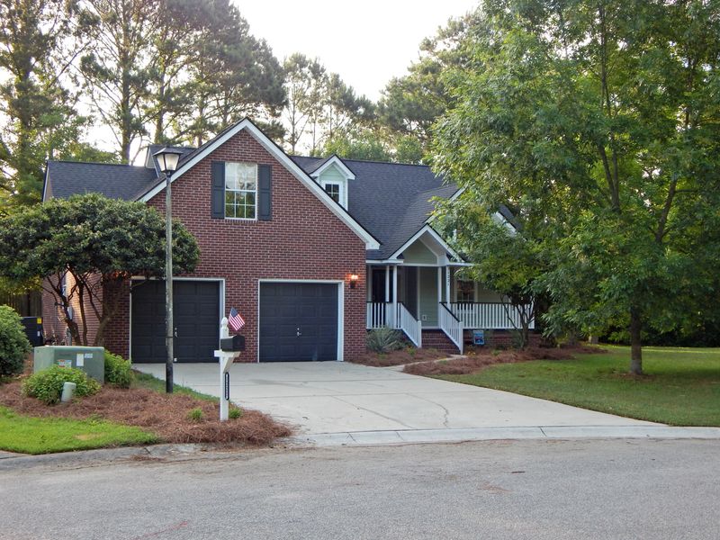 1221 Chatfield St, Mount Pleasant, SC 29464