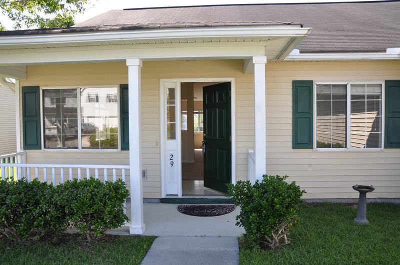29 Regency Oaks Dr, Summerville, SC 29485
