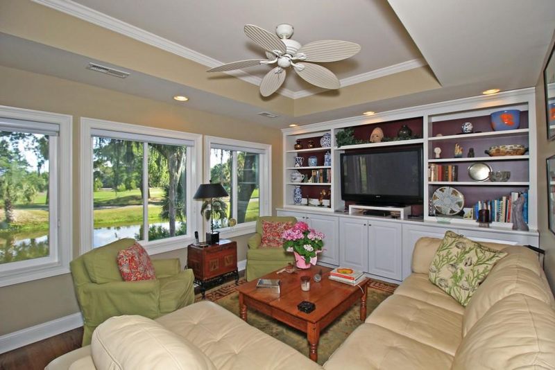 17 Twin Oaks, Isle Of Palms, SC 29451