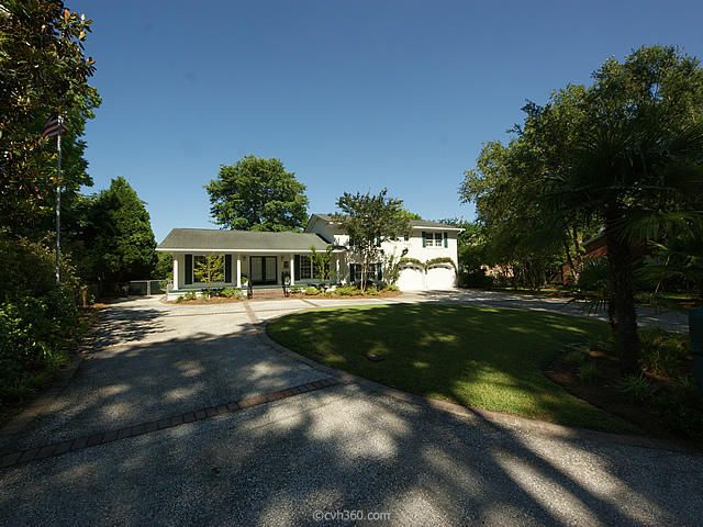 2387 Oglethorpe Dr, Charleston, SC 29414