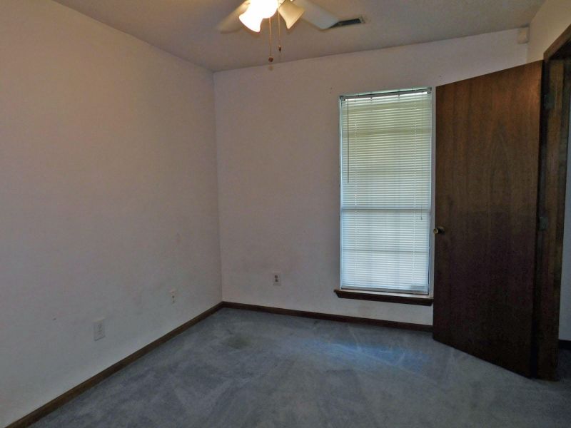 1015 T J Ln, Summerville, SC 29483