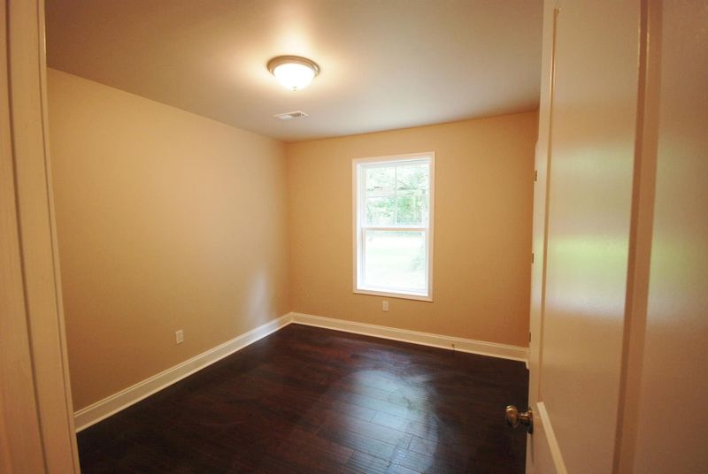 203 Maple Dr, Summerville, SC 29485