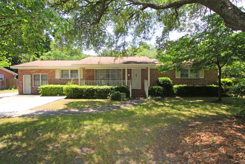 947 Mikell Dr, Charleston, SC 29412