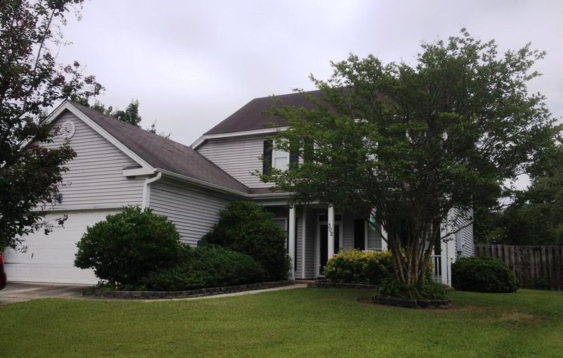 302 Thomaston Ave, Summerville, SC 29485