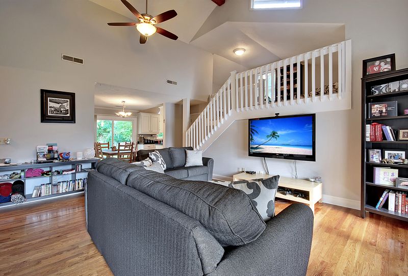 1013 Yorktown Dr, Charleston, SC 29412
