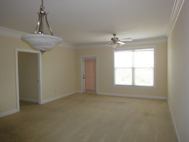 2244 Ashley Crossing Dr #128, Charleston, SC 29414