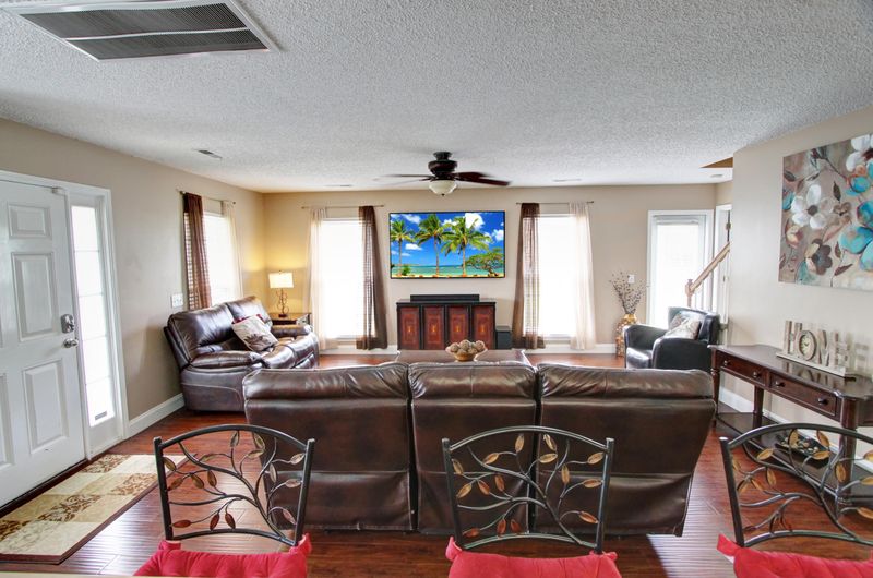 145 Savannah River Dr, Summerville, SC 29485
