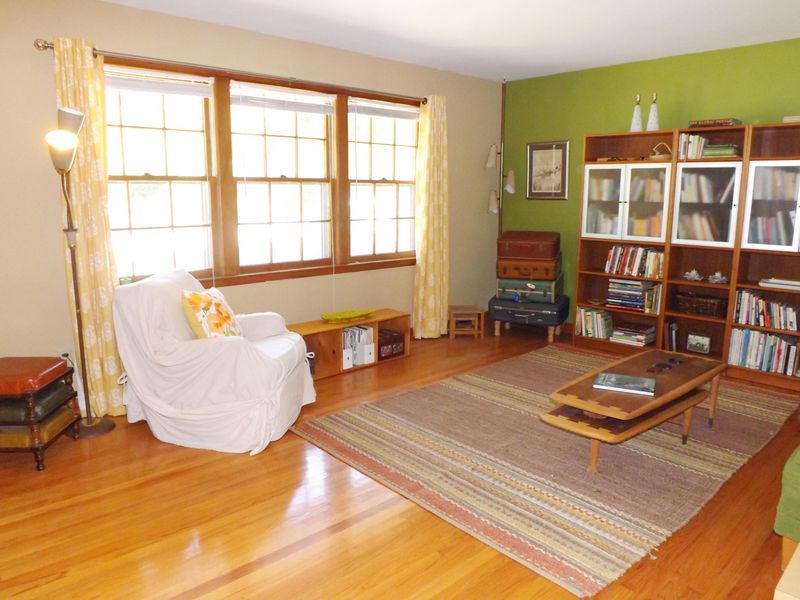5054 Poole St, North Charleston, SC 29405