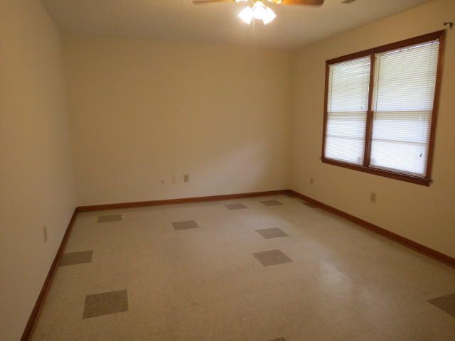 4450 Donwood Dr, Ladson, SC 29456