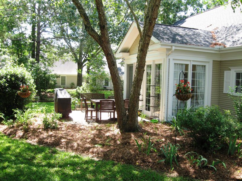 9074 Hadley Ct, North Charleston, SC 29406
