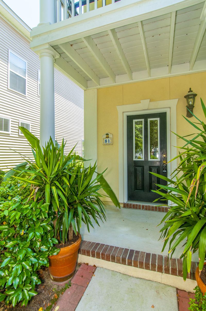 81 Creekside Dr, Summerville, SC 29485
