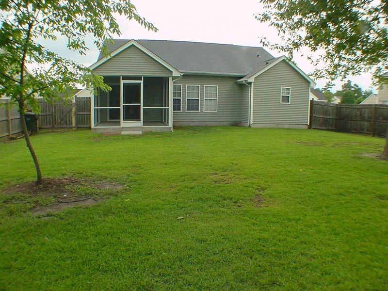 113 Old Tree Rd, Goose Creek, SC 29445