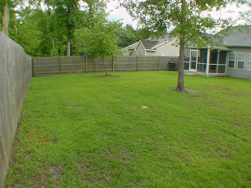 113 Old Tree Rd, Goose Creek, SC 29445