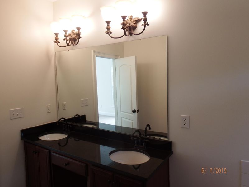 355 Broadleaf Dr, Summerville, SC 29483