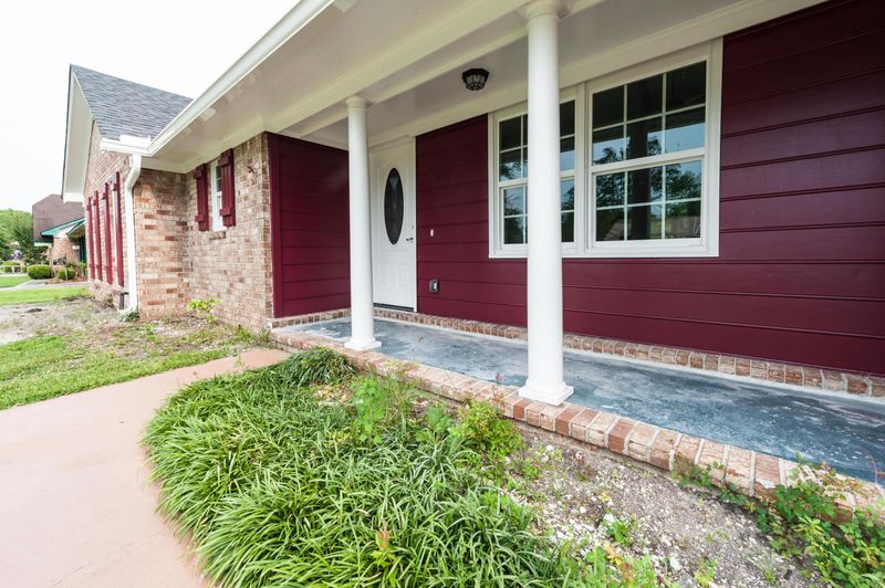 810 Beauregard Rd, Summerville, SC 29483