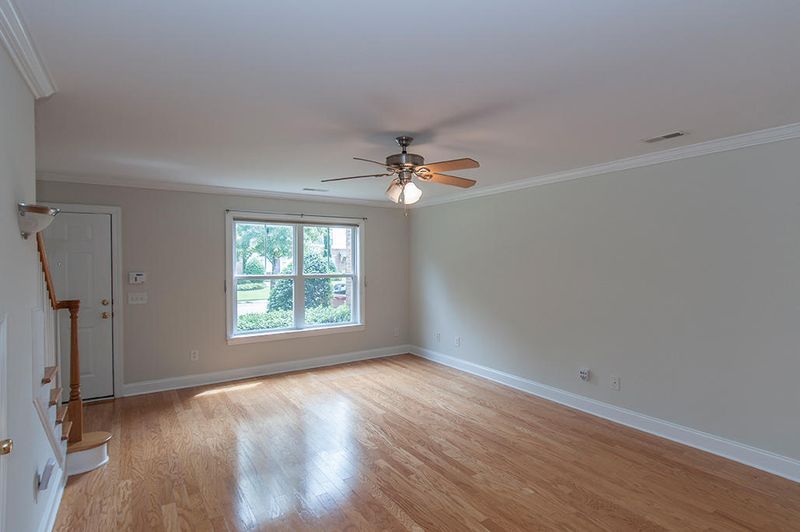 1689 Lauda Dr, Mount Pleasant, SC 29464