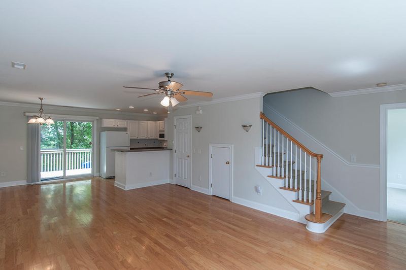 1689 Lauda Dr, Mount Pleasant, SC 29464