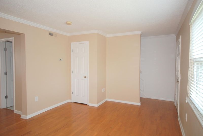 415 Parkdale Dr #10e, Charleston, SC 29414