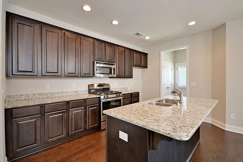 109 Green Grass Rd, Summerville, SC 29483