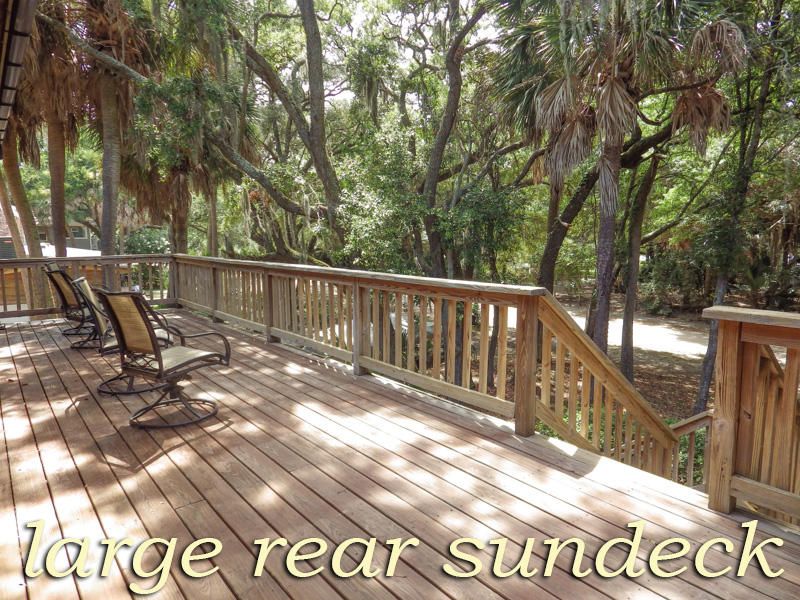 311 Jungle Rd, Edisto Beach, SC 29438