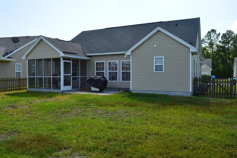 103 Avonshire Dr, Summerville, SC 29483